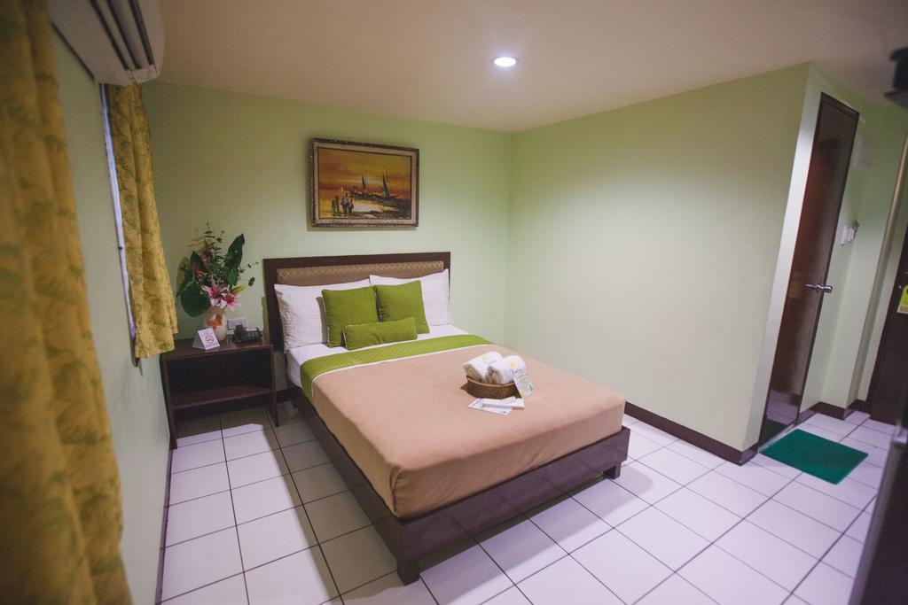 Verbena Hotel 2*